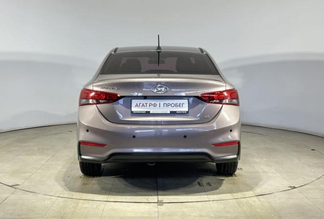 Hyundai Solaris II с пробегом 2018 года, цена 1 350 000 рублей, 103679 км, седан, Автокод Объявления