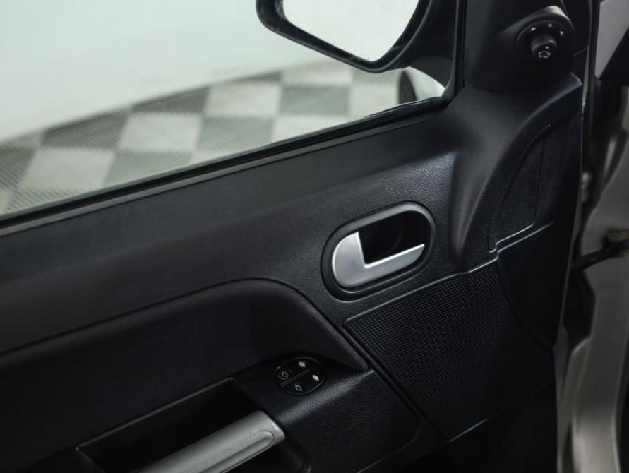 Ford Fusion I Рестайлинг Санкт-Петербург  - изображение 16
