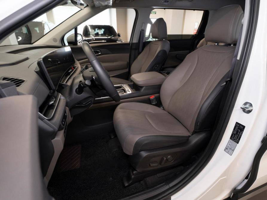 Kia Carnival IV Рестайлинг Москва  - изображение 8