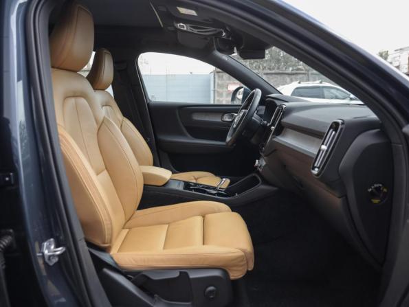 Volvo XC40 I с пробегом 2021 года, цена 3 549 000 рублей, 80677 км, внедорожник, Автокод Объявления