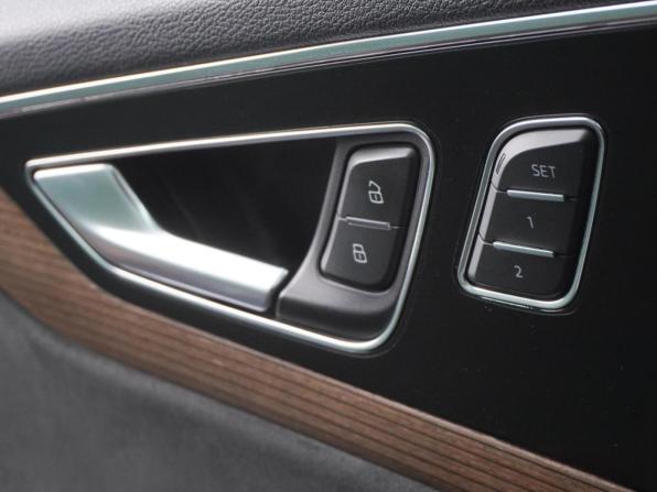 Audi Q7 II (4M) с пробегом 2018 года, цена 4 879 000 рублей, 147227 км, внедорожник, Автокод Объявления