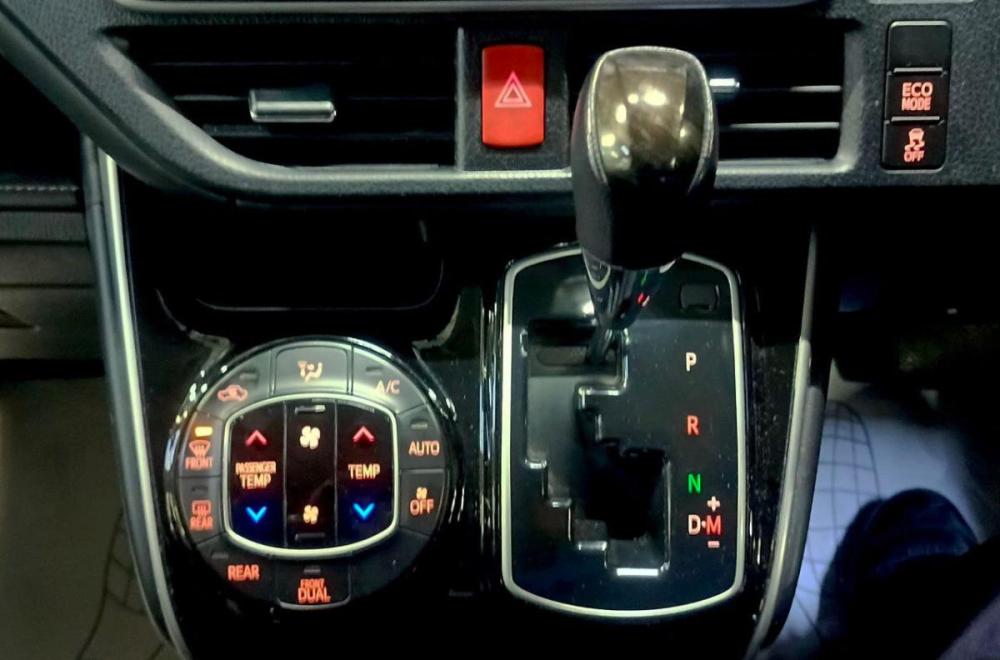 Toyota Esquire I Уфа  - изображение 15