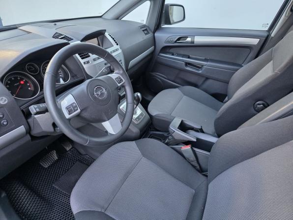 Opel Zafira B Рестайлинг с пробегом 2012 года, цена 680 000 рублей, 204700 км, компактвэн, Автокод Объявления