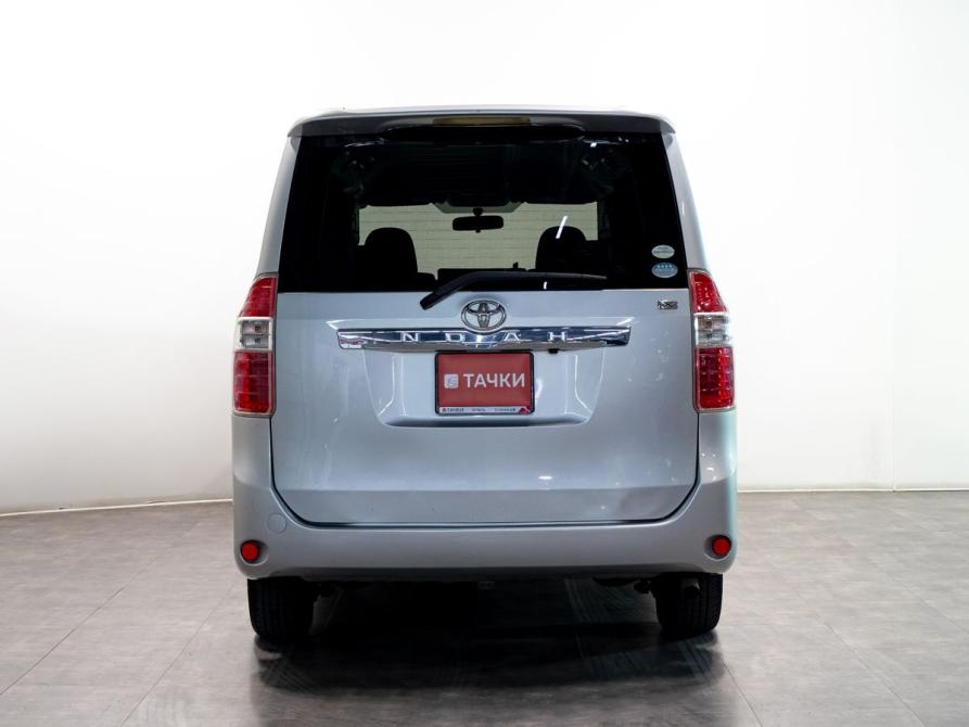 Toyota Noah II (R70) Чита  - изображение 4