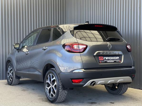 Renault Kaptur I Рестайлинг с пробегом 2021 года, цена 1 647 000 рублей, 68775 км, внедорожник, Автокод Объявления