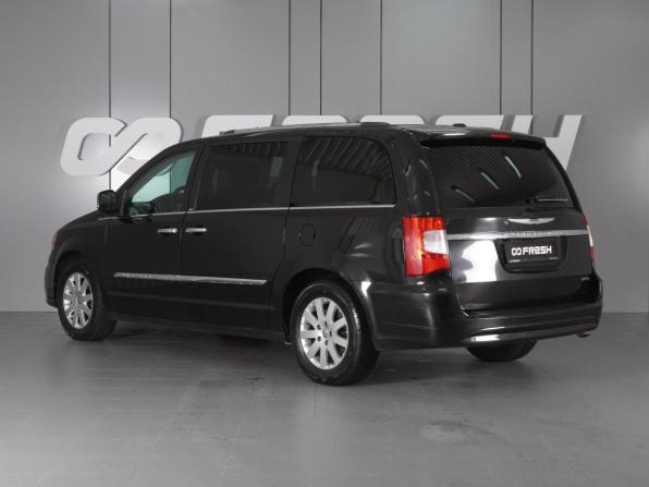 Chrysler Voyager V Рестайлинг с пробегом 2014 года, цена 1 885 000 рублей, 225167 км, минивэн, Автокод Объявления