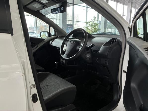Toyota Vitz II (XP90) с пробегом 2009 года, цена 645 000 рублей, 173000 км, хэтчбек, Автокод Объявления
