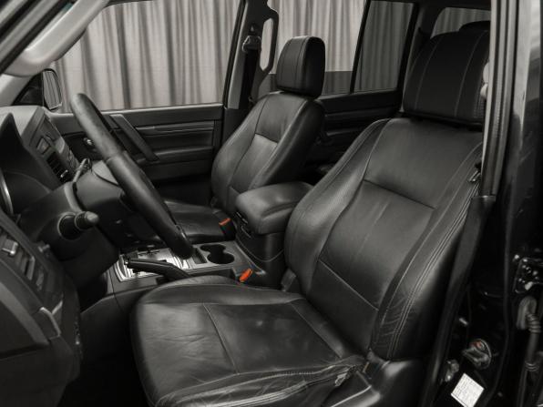 Mitsubishi Pajero IV с пробегом 2011 года, цена 2 080 000 рублей, 171456 км, внедорожник, Автокод Объявления