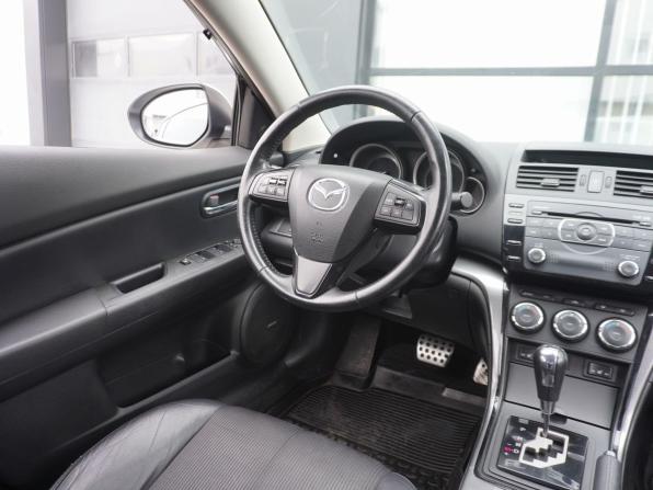 Mazda 6 II (GH) Рестайлинг с пробегом 2013 года, цена 940 000 рублей, 176998 км, лифтбек, Автокод Объявления