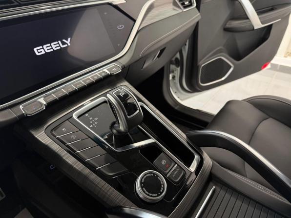 Geely Atlas Pro с пробегом 2022 года, цена 1 820 000 рублей, 32084 км, внедорожник, Автокод Объявления