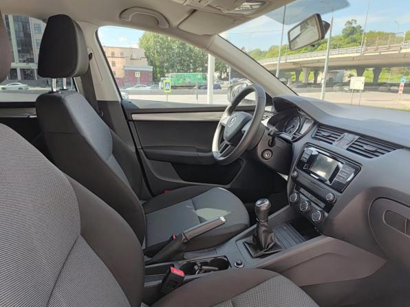Skoda Octavia III (A7) с пробегом 2017 года, цена 1 500 000 рублей, 92455 км, лифтбек, Автокод Объявления
