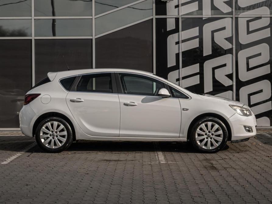 Opel Astra J Краснодар  - изображение 5