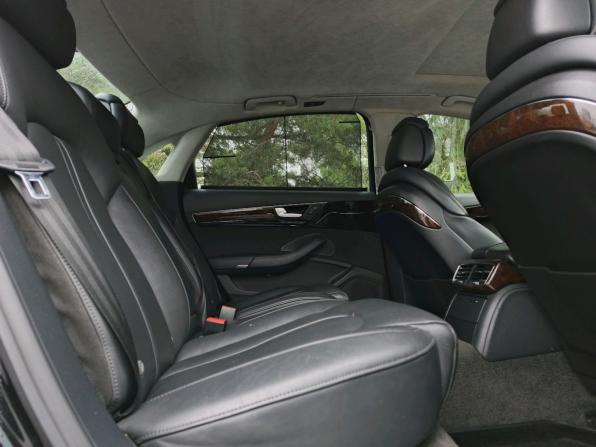 Audi A8 III (D4) Рестайлинг с пробегом 2014 года, цена 1 889 000 рублей, 259854 км, седан, Автокод Объявления
