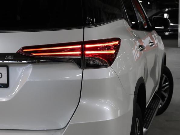 Toyota Fortuner II с пробегом 2018 года, цена 3 949 000 рублей, 115733 км, внедорожник, Автокод Объявления
