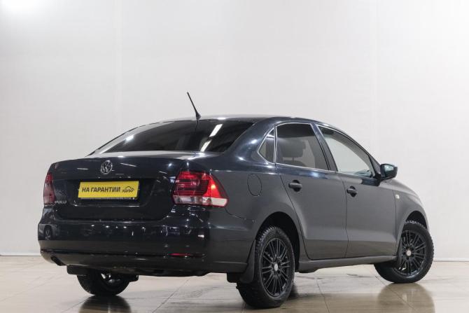 Volkswagen Polo V Рестайлинг с пробегом 2016 года, цена 1 099 000 рублей, 183000 км, седан, Автокод Объявления
