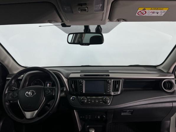 Toyota RAV4 IV (XA40) Рестайлинг с пробегом 2018 года, цена 2 519 000 рублей, 76900 км, внедорожник, Автокод Объявления