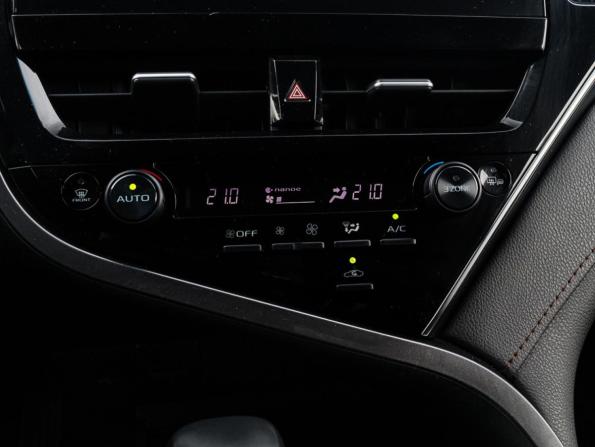 Toyota Camry VIII (XV70) Рестайлинг с пробегом 2023 года, цена 3 650 000 рублей, 23071 км, седан, Автокод Объявления