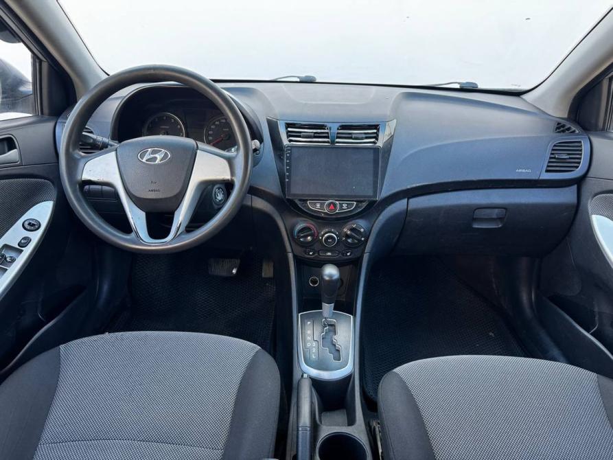 Hyundai Solaris I Москва  - изображение 9