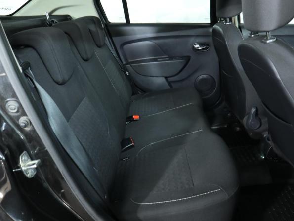 Renault Logan II с пробегом 2016 года, цена 779 000 рублей, 84453 км, седан, Автокод Объявления