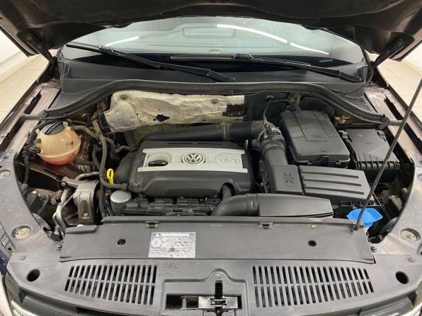 Volkswagen Tiguan I Рестайлинг с пробегом 2015 года, цена 1 680 000 рублей, 133914 км, внедорожник, Автокод Объявления