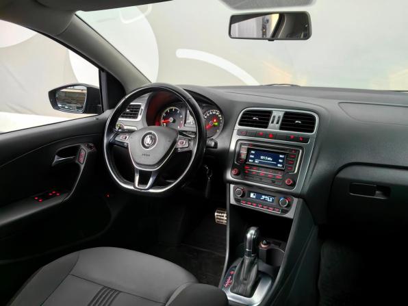 Volkswagen Polo V Рестайлинг с пробегом 2016 года, цена 1 032 000 рублей, 149445 км, седан, Автокод Объявления
