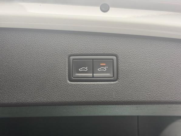 Volkswagen Tiguan II с пробегом 2019 года, цена 2 178 000 рублей, 180535 км, внедорожник, Автокод Объявления