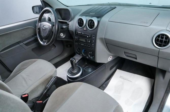 Ford Fusion I с пробегом 2003 года, цена 379 000 рублей, 320000 км, хэтчбек, Автокод Объявления