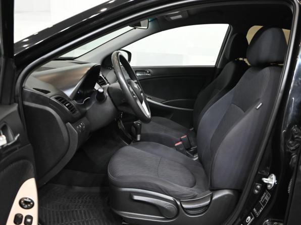 Hyundai Solaris I с пробегом 2013 года, цена 890 000 рублей, 247890 км, седан, Автокод Объявления