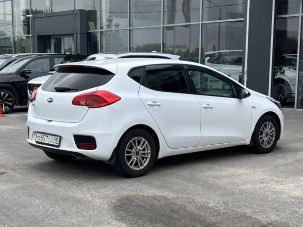 Kia Ceed II Рестайлинг с пробегом 2018 года, цена 1 030 000 рублей, 131647 км, хэтчбек, Автокод Объявления