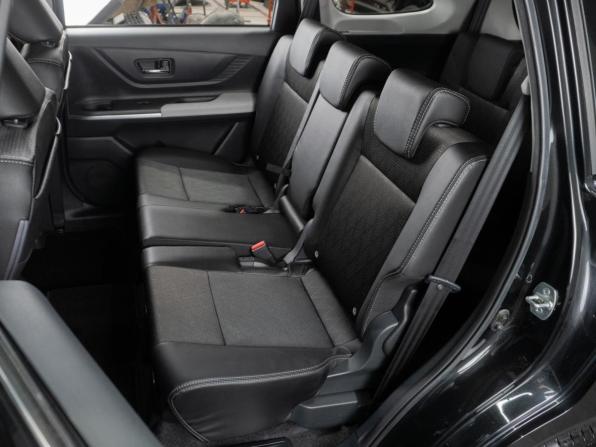 Toyota Veloz с пробегом 2023 года, цена 4 249 000 рублей, 38 км, минивэн, Автокод Объявления