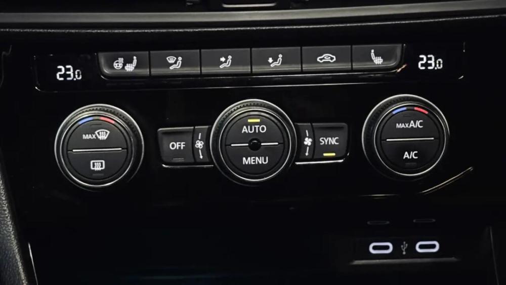 Volkswagen Jetta VII Смоленск  - изображение 14