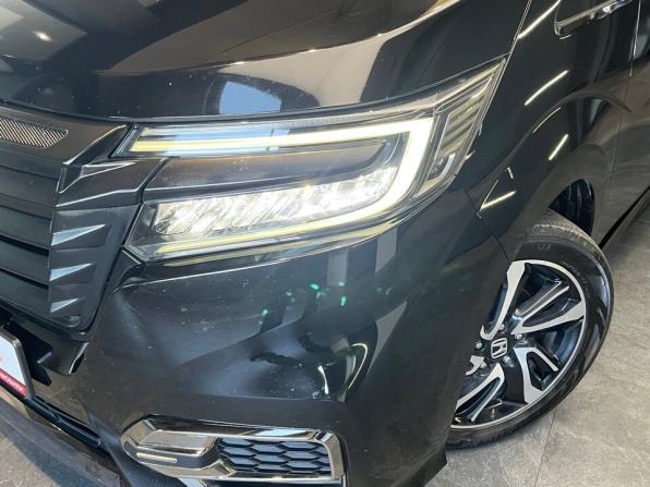 Honda Stepwgn V Рестайлинг с пробегом 2020 года, цена 2 450 000 рублей, 76667 км, минивэн, Автокод Объявления