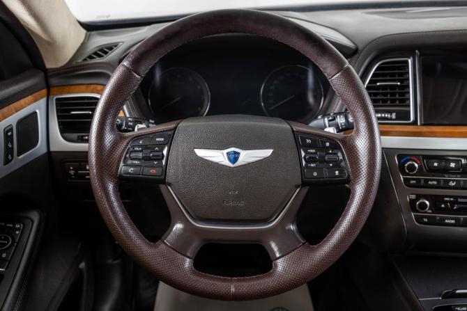 Hyundai Genesis II с пробегом 2014 года, цена 1 999 000 рублей, 182362 км, седан, Автокод Объявления