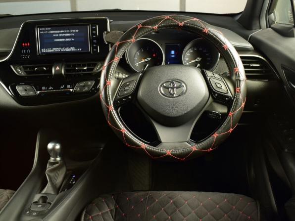 Toyota C-HR I с пробегом 2018 года, цена 2 189 995 рублей, 29134 км, внедорожник, Автокод Объявления