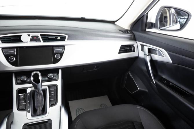 Geely Atlas I с пробегом 2018 года, цена 1 429 000 рублей, 232231 км, внедорожник, Автокод Объявления
