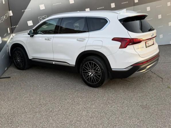 Hyundai Santa Fe IV Рестайлинг с пробегом 2023 года, цена 3 818 000 рублей, 58864 км, внедорожник, Автокод Объявления