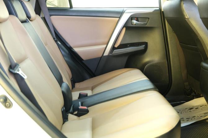 Toyota RAV4 IV (XA40) Рестайлинг с пробегом 2016 года, цена 2 599 000 рублей, 156000 км, внедорожник, Автокод Объявления