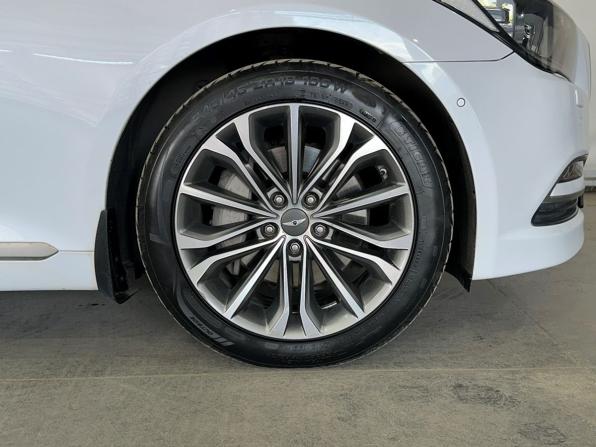 Hyundai Genesis II с пробегом 2014 года, цена 1 720 000 рублей, 202483 км, седан, Автокод Объявления