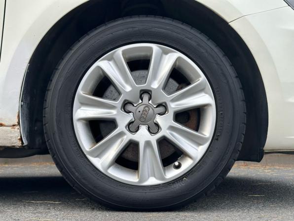 Audi A1 I (8X) с пробегом 2012 года, цена 819 000 рублей, 169536 км, хэтчбек, Автокод Объявления