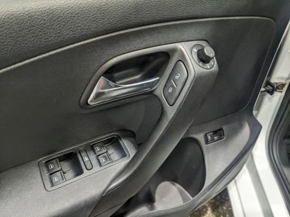 Volkswagen Polo V Рестайлинг с пробегом 2018 года, цена 1 200 000 рублей, 131089 км, седан, Автокод Объявления