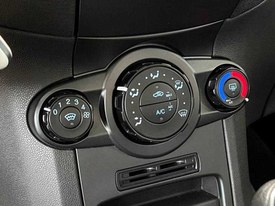Ford Fiesta Mk6 Рестайлинг Оренбург  - изображение 15