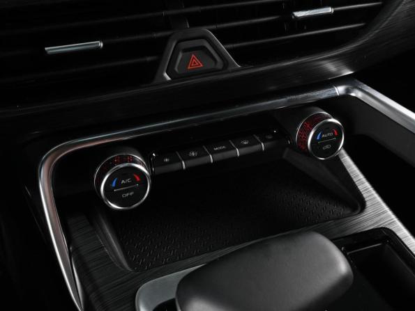 Geely Tugella I Рестайлинг с пробегом 2024 года, цена 3 099 000 рублей, 27841 км, внедорожник, Автокод Объявления