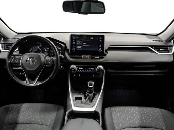 Toyota RAV4 V (XA50) с пробегом 2021 года, цена 3 050 000 рублей, 62472 км, внедорожник, Автокод Объявления