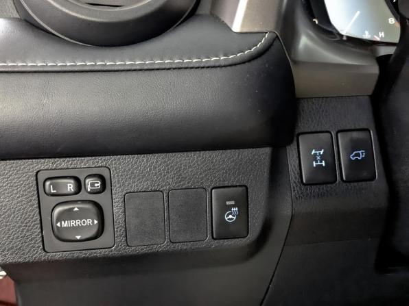 Toyota RAV4 IV (XA40) Рестайлинг с пробегом 2019 года, цена 2 665 000 рублей, 85332 км, внедорожник, Автокод Объявления