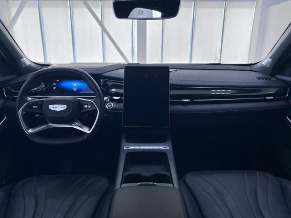 Geely Preface I с пробегом 2024 года, цена 2 500 000 рублей, 8163 км, седан, Автокод Объявления