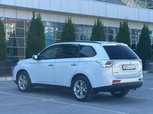 Mitsubishi Outlander III с пробегом 2013 года, цена 1 420 000 рублей, 230000 км, внедорожник, Автокод Объявления