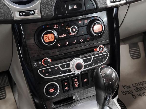 Renault Koleos I Рестайлинг с пробегом 2012 года, цена 890 000 рублей, 246300 км, внедорожник, Автокод Объявления