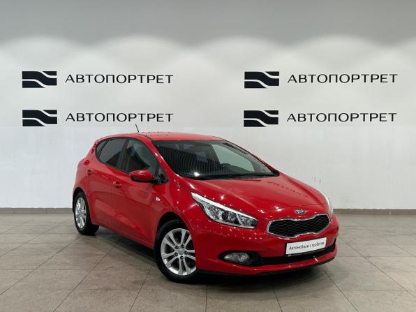 Kia Ceed II с пробегом 2015 года, цена 1 380 000 рублей, 51395 км, хэтчбек, Автокод Объявления