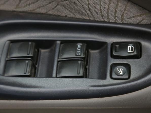 Nissan Almera II (N16) Рестайлинг с пробегом 2002 года, цена 152 000 рублей, 373000 км, седан, Автокод Объявления