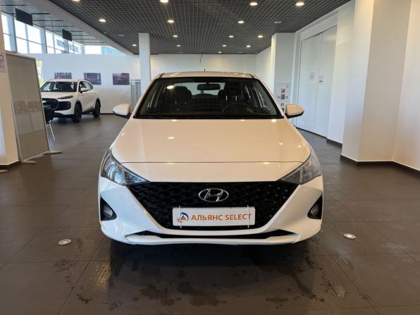 Hyundai Solaris II Рестайлинг с пробегом 2020 года, цена 1 641 000 рублей, 115782 км, седан, Автокод Объявления